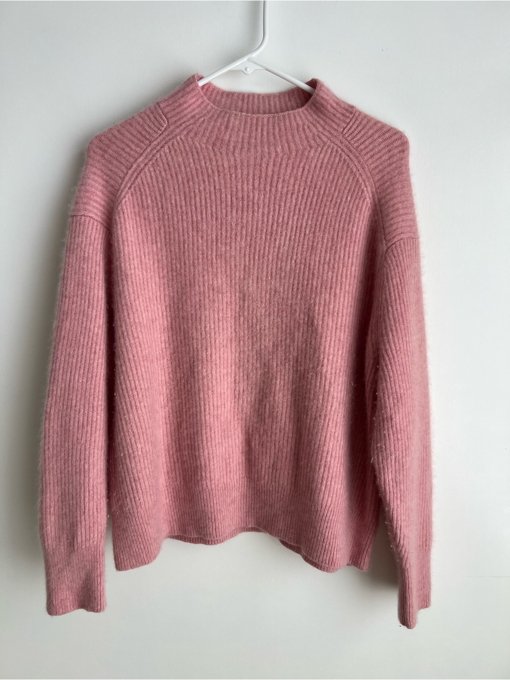 Pink 100% Cashmere Sweater size Large